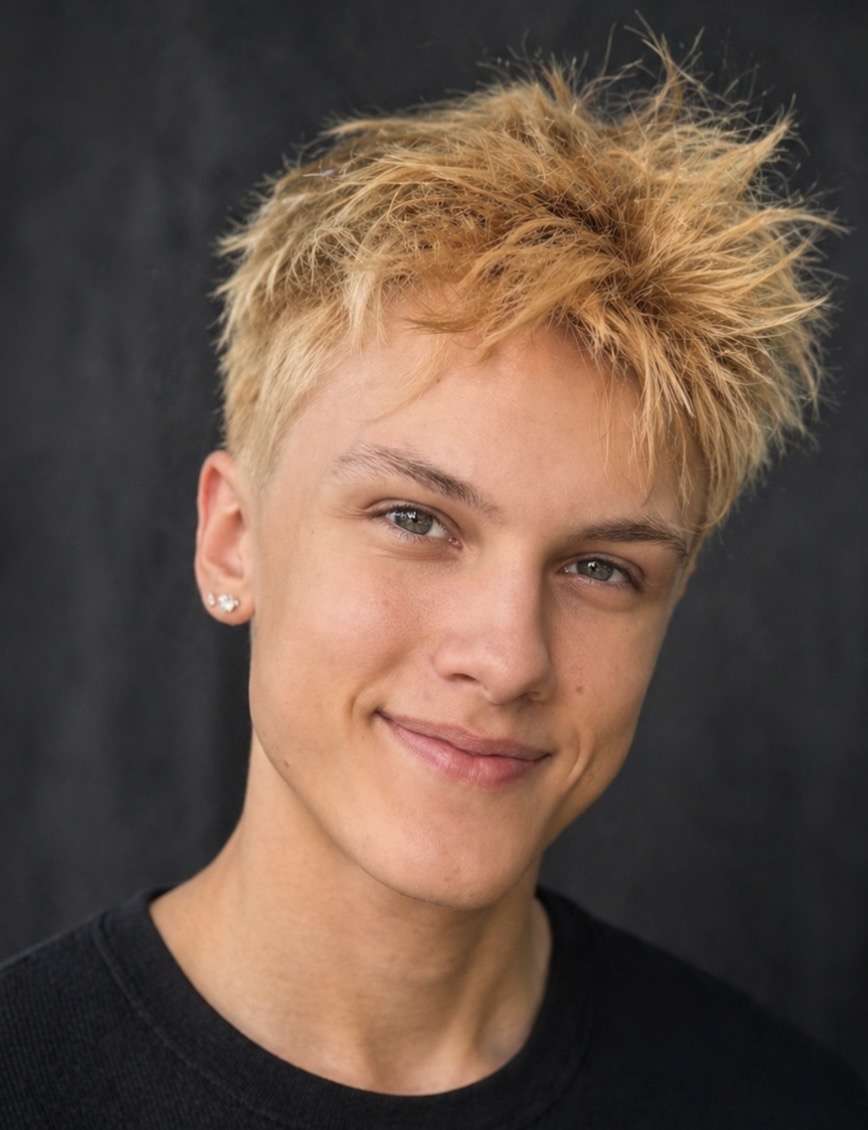 Lukas Hjerth headshot